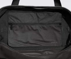 Active Duffle 40L in Jet Black