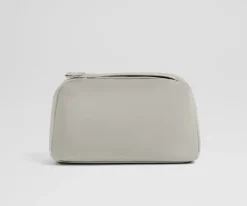 Large Toiletry Bag in Cloud Gray