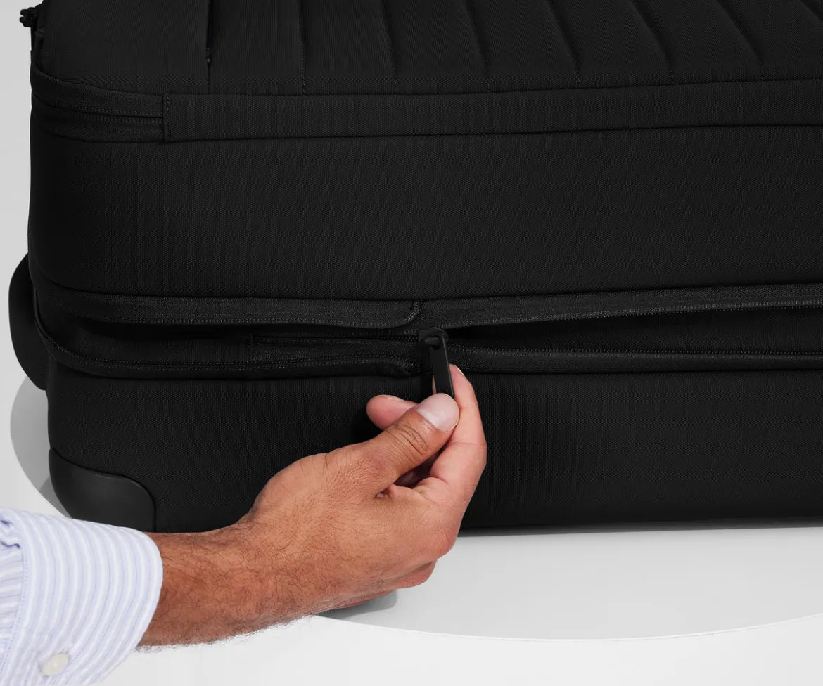 Softside Large in Jet Black