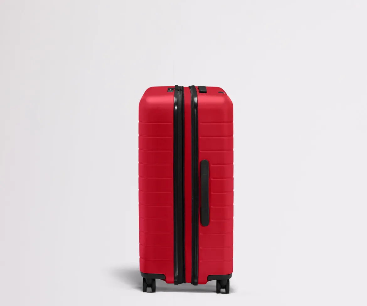 The Medium Flex in Cherry Red